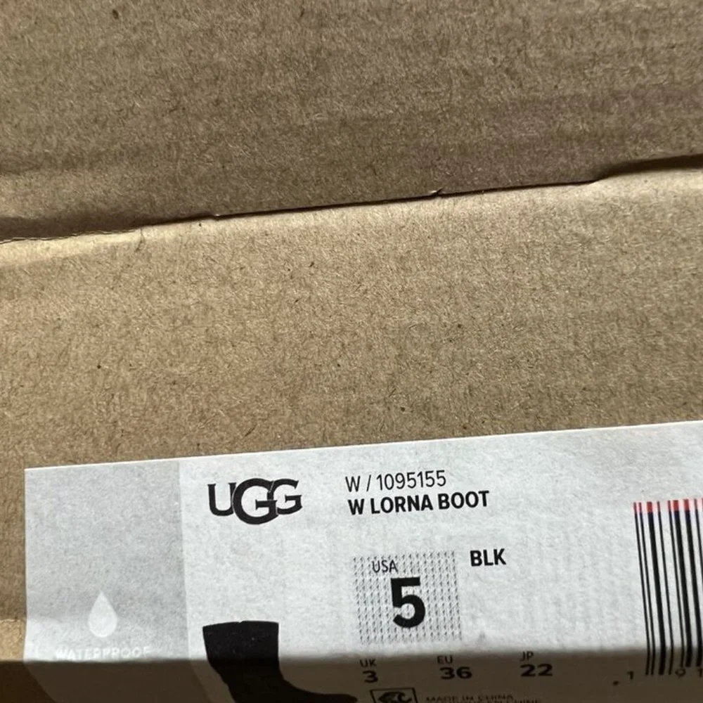 UGG Women's Lorna, Black Fashion Boots, Size 5 M